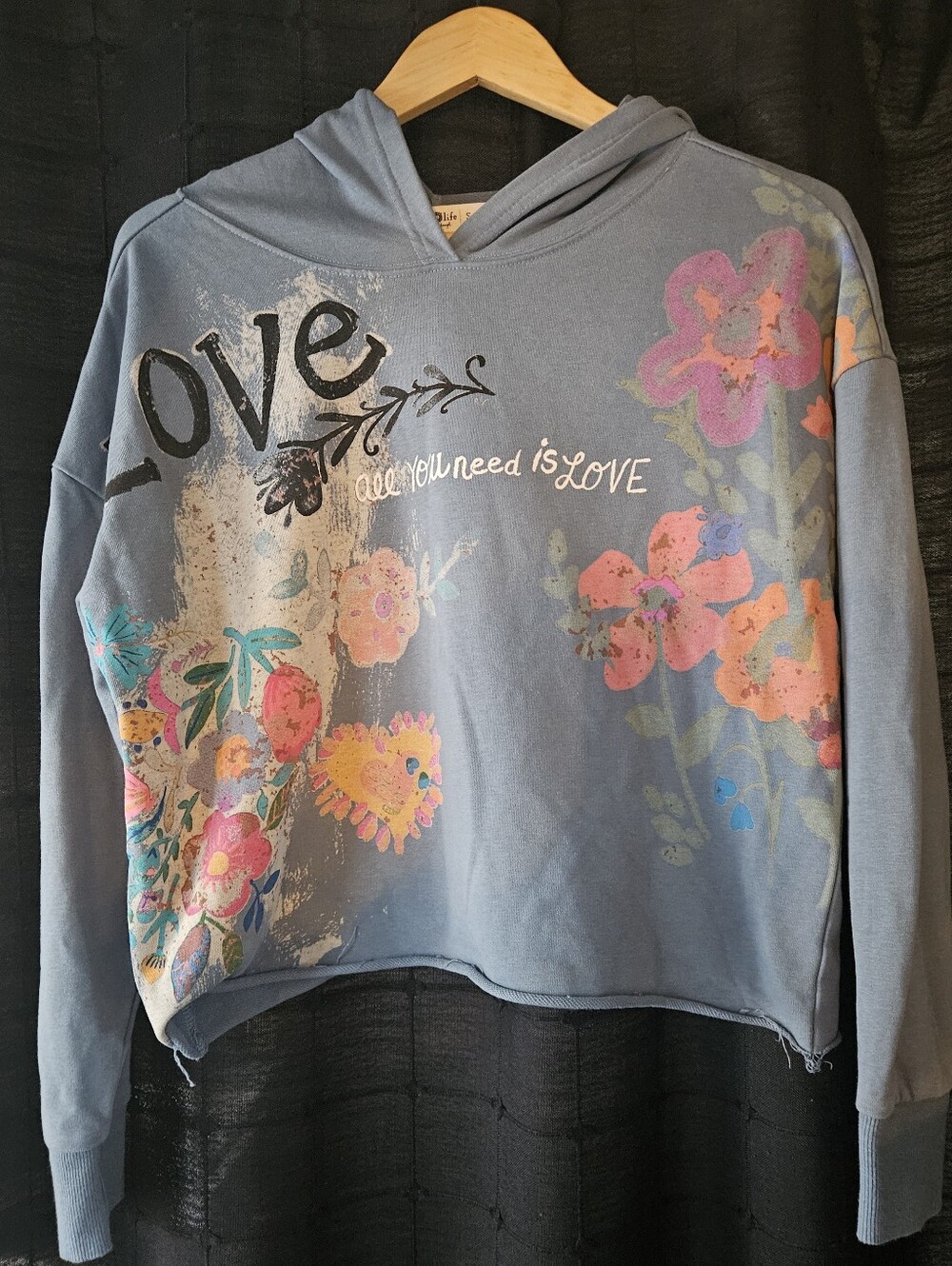 Natural Life Blue "All You Need Is Love" Crop Floral Hoodie Sweatshirt S - Picture 2 of 6